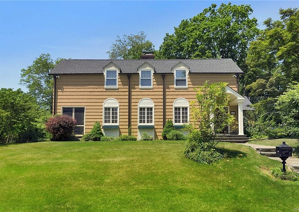 1st image of 475 Munroe Ave