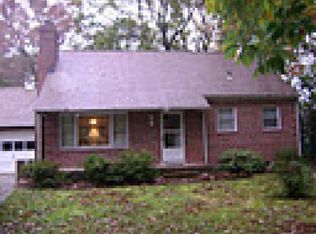 1590 Wall Dr, Pasadena, MD 21122