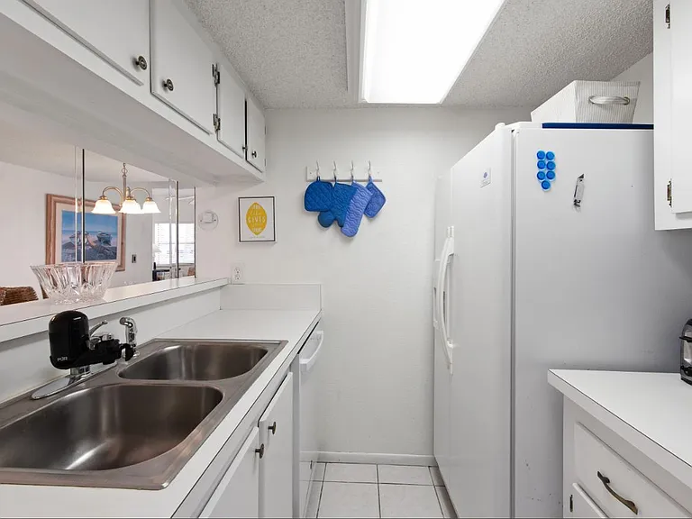 179 Medallion Blvd #179 — Photo 25