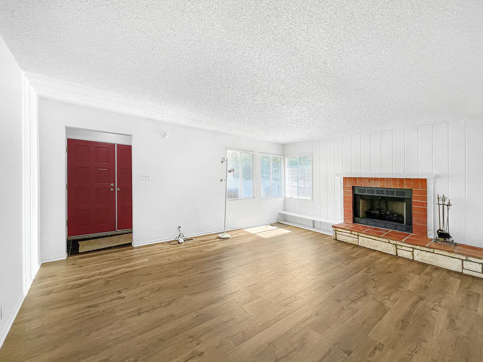 2 bed, 1572 sqft, $4,000 — Photo 4