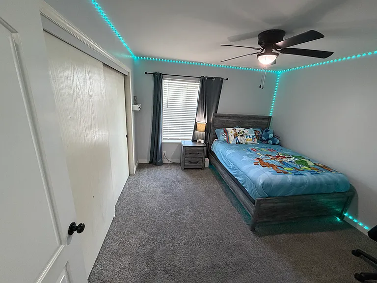 1410 Ashwood Ct — Photo 13