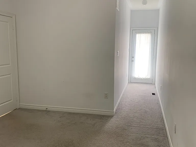 4 Haymarket Dr — Photo 20