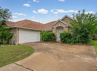 716 Meadow View Dr, Leander, TX 78641