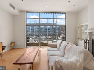 7 N Columbus Blvd APT 104, Philadelphia, PA 19106