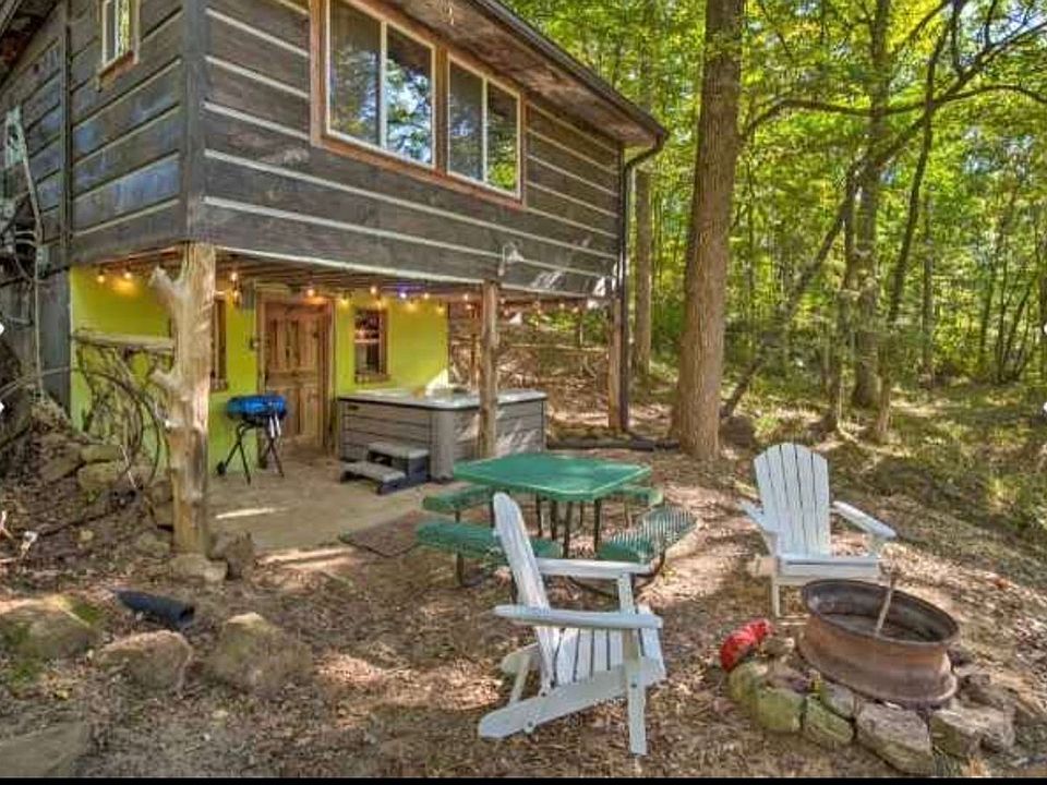 1st image of 1604 Ben Mosley Cir