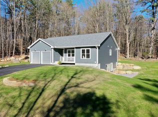 17 Fairgrounds Road, Bradford, NH 03221