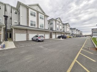 63 Veterans Way, Morris Plains, NJ 07950