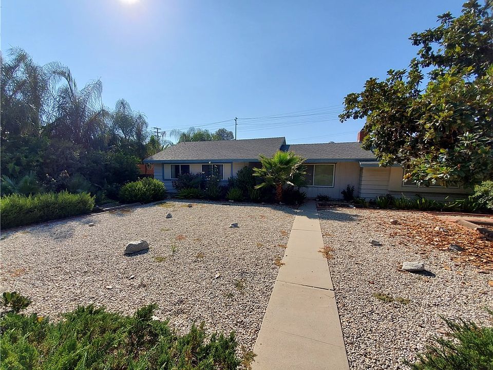 1st image of 1425 El Monte Dr