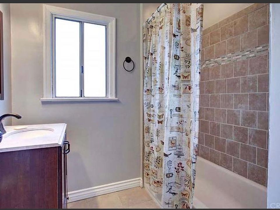 2nd image of 5523 Lime Ave