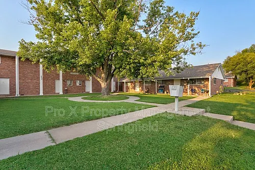 2929 E University St #6 Photo 1