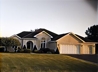 2627 E Ridgefield Dr, Crete, IL 60417