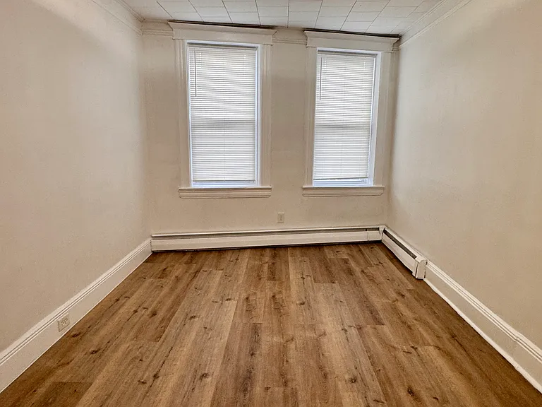 181 Princeton Ave #3 — Photo 11