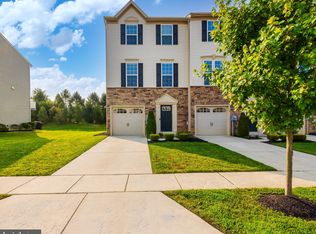 12 Farm Field Ln, Sicklerville, NJ 08081