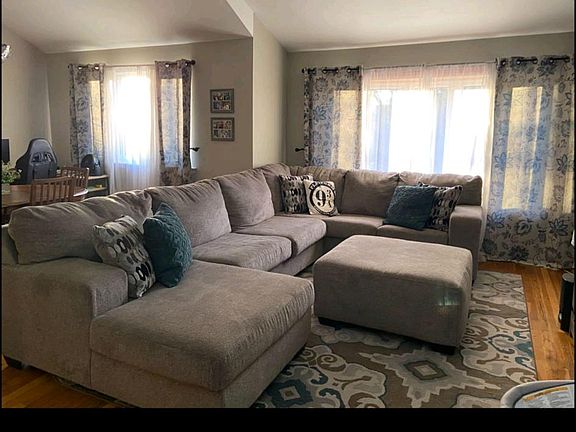 2nd image of 800 Stafford Ave #1