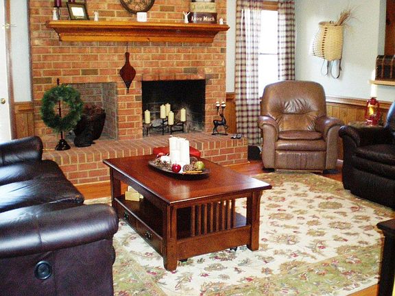 Comfortable Family Room
