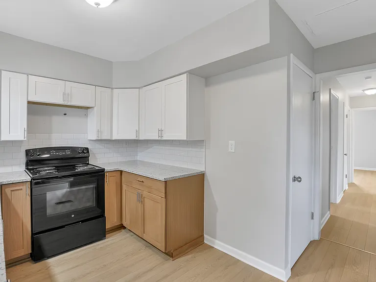 307 S Wheatland Ave — Photo 10