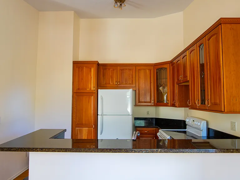 2486 Pleasant Way #B — Photo 7