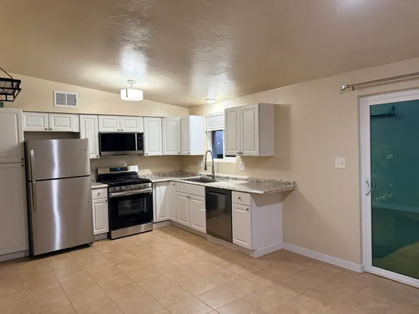 755 E Holaway Dr, Tucson, AZ 85719