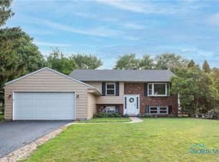 146 Pheasant Dr, Perrysburg, OH 43551