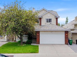 67 N Sienna Heights Way SW, Calgary, AB T3H 3T6