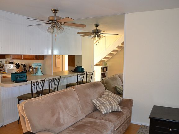2nd image of 1681 Rue De Valle