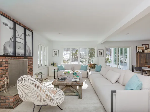 7 Harvest Ln, East Hampton, NY 11937