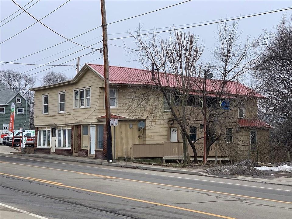 2nd image of 734 E 2nd St