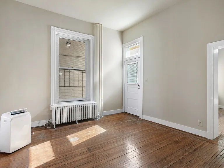 2604 Grove Ave #1 — Photo 2