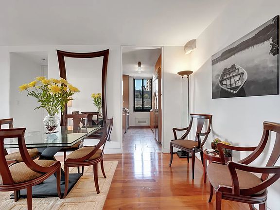 3rd image of 407 Park Ave S APT 24A