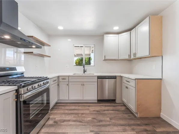 1313 Purple Sage Ave, Las Vegas, NV 89108