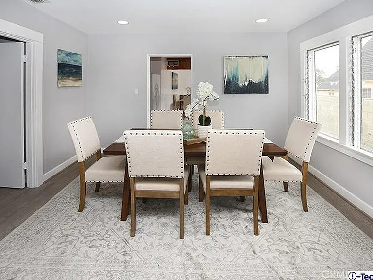 621 Price Dr — Photo 3