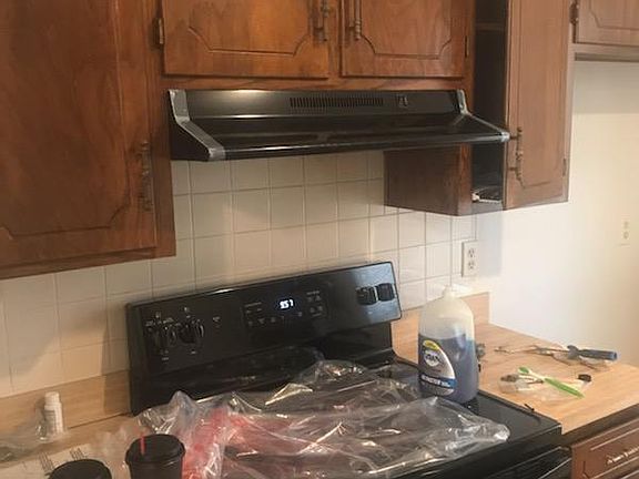 4th image of 6657 Park St