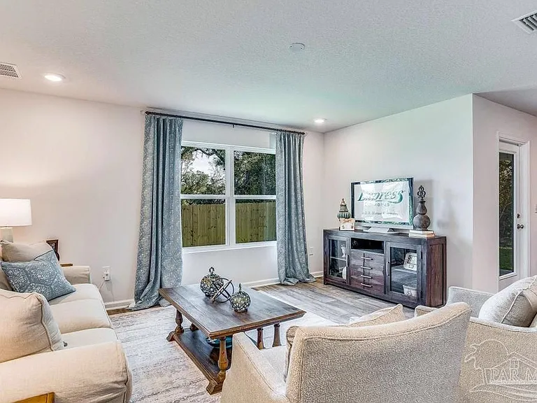 909 Lovebird Ct — Photo 10