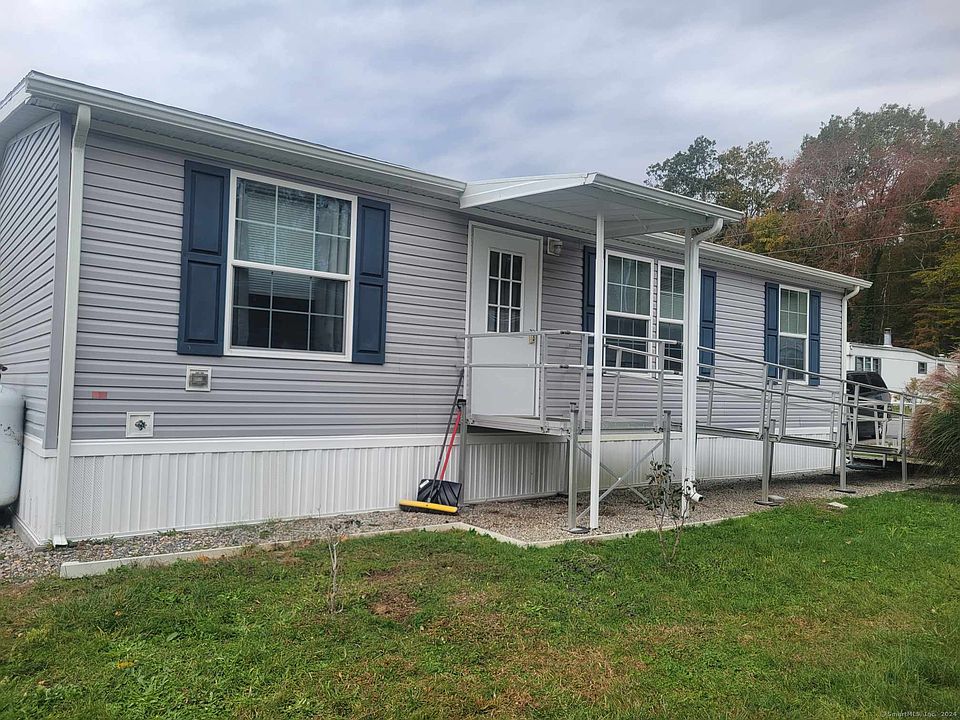 1st image of 131 Stephen Drive
