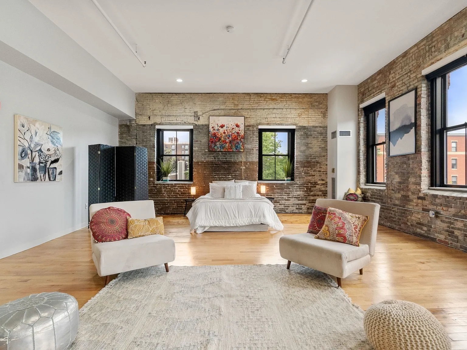 1 bed, 1.0 bath, 917 sqft, $3,500 — Photo 3