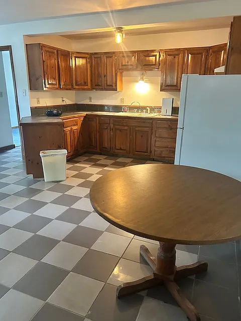 1 bed, 750 sqft, $800 — Photo 3
