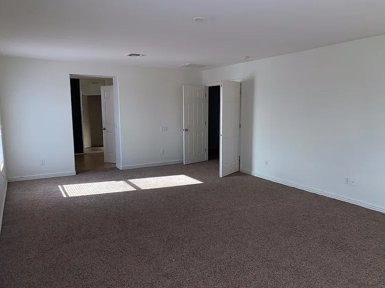 43589 W Cowpath Rd — Photo 19