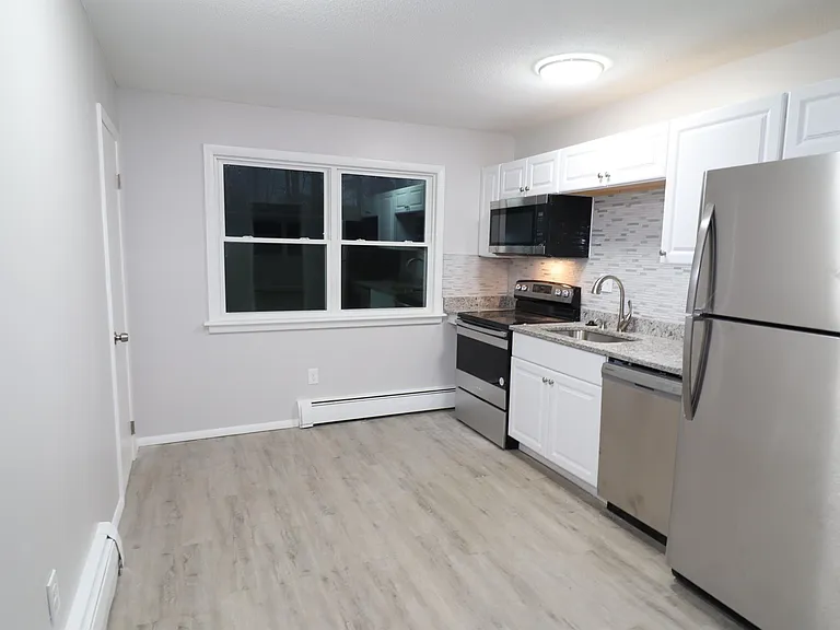 139 Litchfield Pines Dr #D — Photo 27