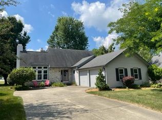 1007 Rolling Barrel Rd, Pendleton, IN 46064