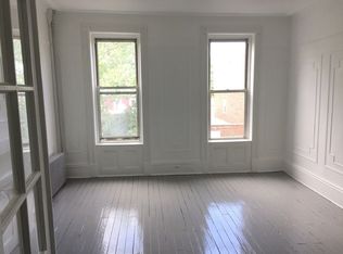 106 N 8th St APT 3R, Brooklyn, NY 11249