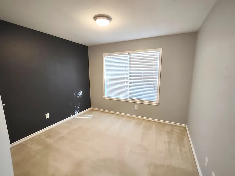 8929 Holliday Ln — Photo 18