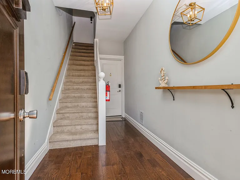 504 Ludlow Ave #WINTER ONLY — Photo 7