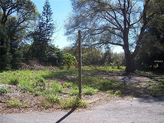 4th image of 3203 39th St E