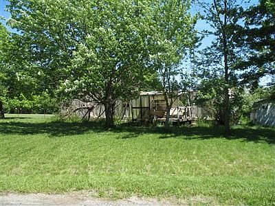 1st image of 135 Kimlor Ln