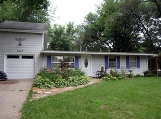 1341 E 16th St, Lawrence, KS 66044