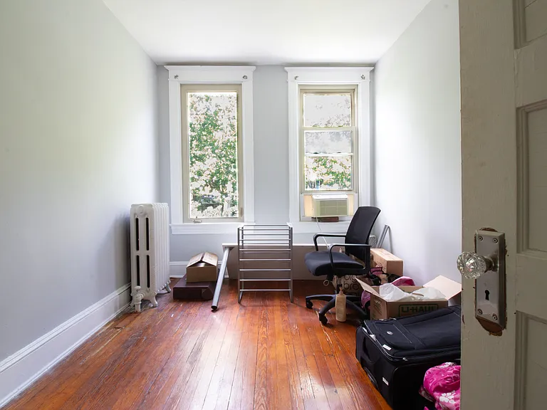148 Adams St NW — Photo 15