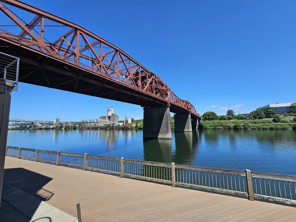 1020 NW Naito Pkwy APT N4, Portland, OR 97209