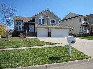 2317 Belmont Dr, Coralville, IA 52241