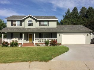 517 Castlewood Pl, Wenatchee, WA 98801