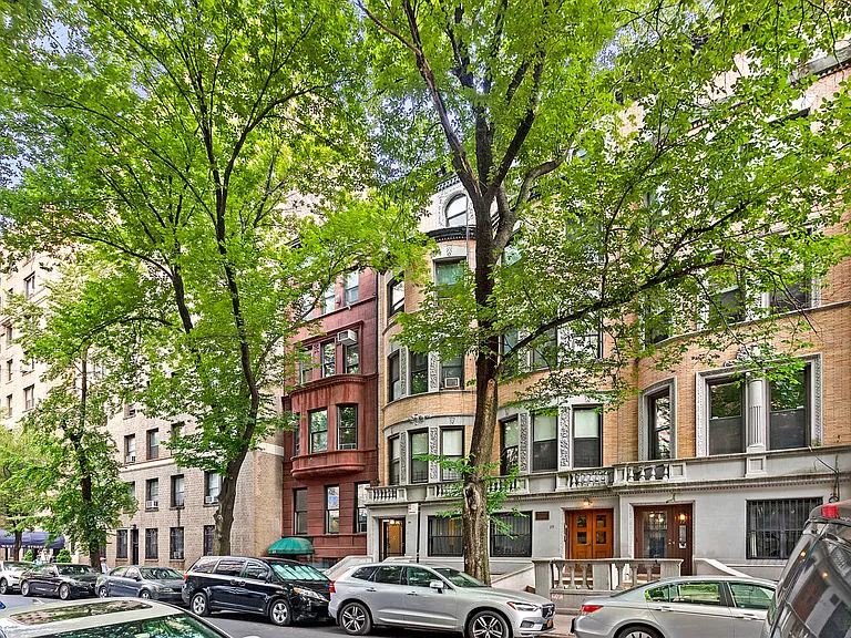23 W 68th St #1F — Photo 8